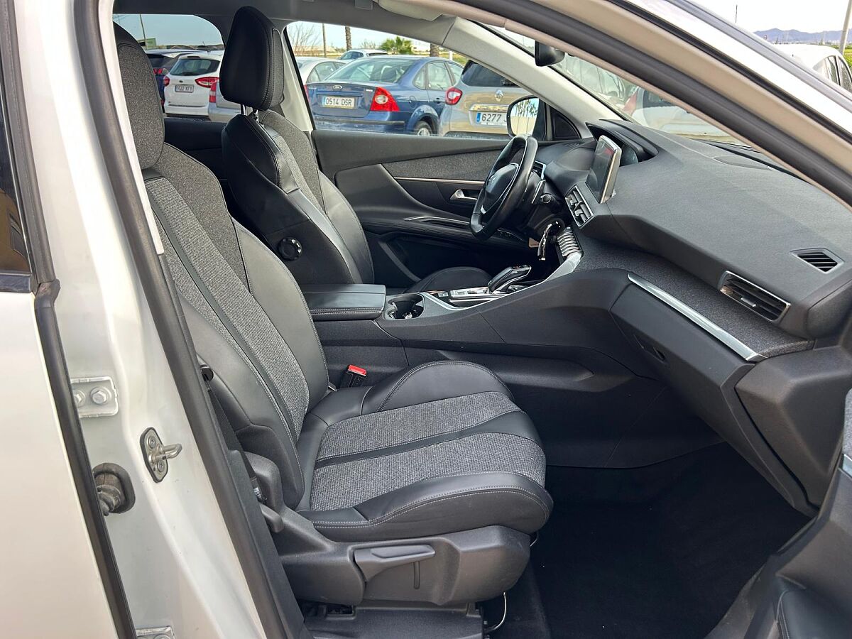 PEUGEOT 3008 ALLURE 1.2 E-THP AUTO SPANISH LHD IN SPAIN 74000 MILES SUPERB 2017